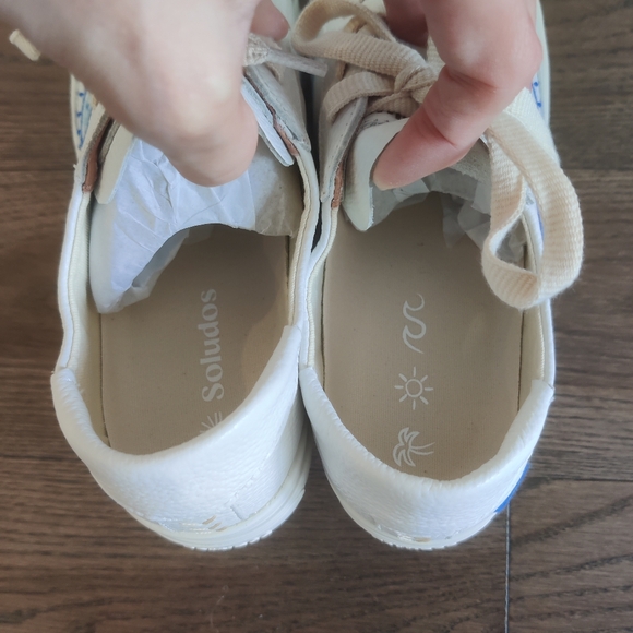 SOLUDOS Ibiza Platform Sneaker Evil Eye Oasis White NWOB Retail $200 - Picture 8 of 10